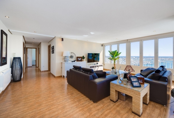 Resale - Apartment / flat - Torrevieja - Acequion