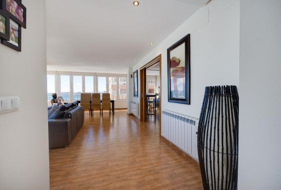 Resale - Apartment / flat - Torrevieja - Acequion