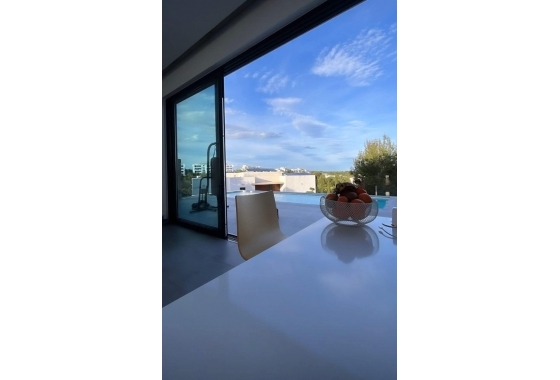 Resale - Villa - Orihuela Costa - Las Colinas Golf