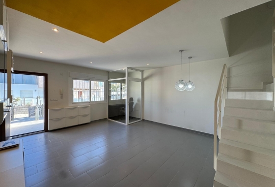 Resale - Townhouse - Torrevieja - Nueva Torrevieja - Aguas Nuevas
