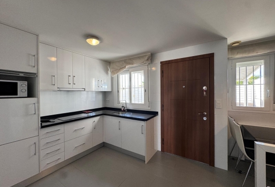 Resale - Townhouse - Torrevieja - Nueva Torrevieja - Aguas Nuevas