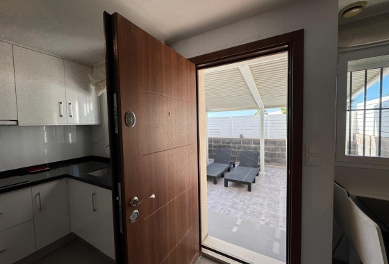 Resale - Townhouse - Torrevieja - Nueva Torrevieja - Aguas Nuevas