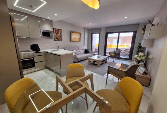 Resale - Apartment / flat - Torrevieja - City Center