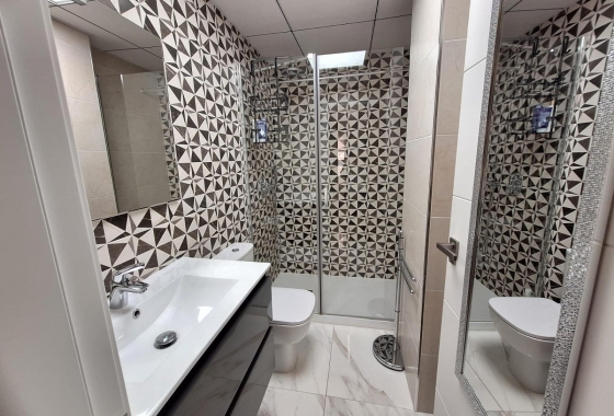 Resale - Apartment / flat - Torrevieja - City Center