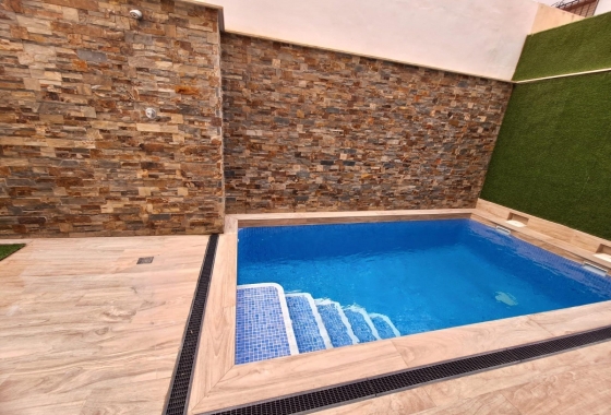 Resale - Apartment / flat - Torrevieja - City Center