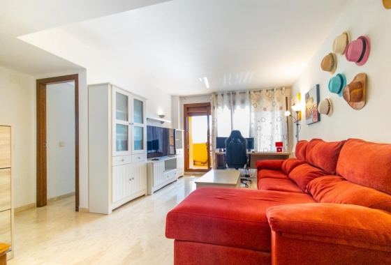 Resale - Apartment / flat - Punta Prima
