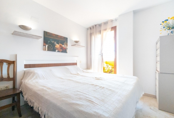 Resale - Apartment / flat - Punta Prima
