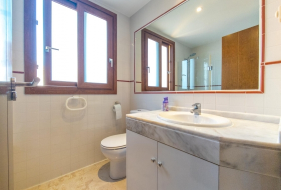 Resale - Apartment / flat - Punta Prima