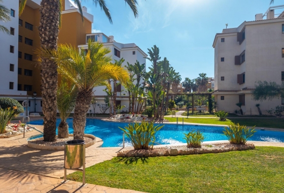 Resale - Apartment / flat - Punta Prima
