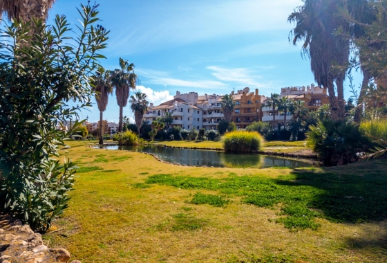 Resale - Apartment / flat - Punta Prima