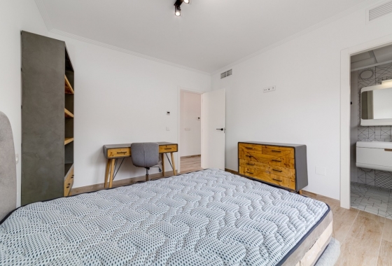 Resale - Villa - Torrevieja - LA MATA