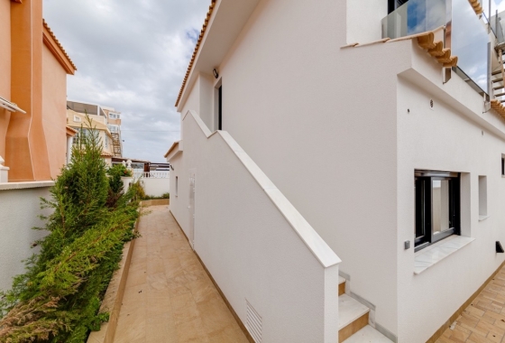 Resale - Villa - Torrevieja - LA MATA