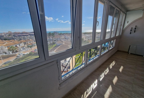 Resale - Apartment / flat - La Mata