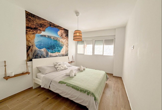 Resale - Apartment / flat - Santa Pola - Gran Playa