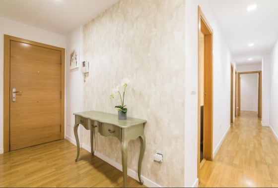 Resale - Apartment / flat - Elche - Center