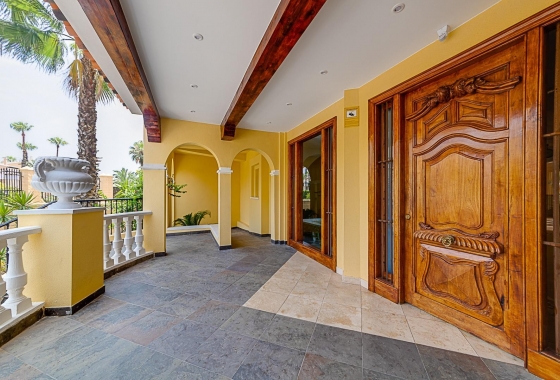 Resale - Apartment / flat - Torrevieja - Playa del Cura