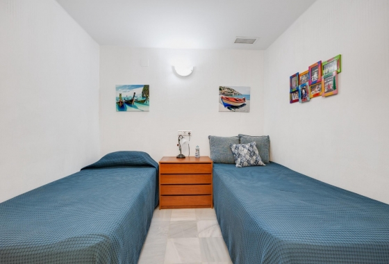 Resale - Apartment / flat - Torrevieja - Playa del Cura