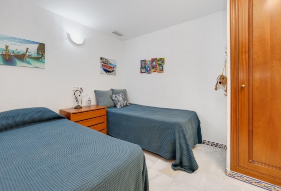 Resale - Apartment / flat - Torrevieja - Playa del Cura