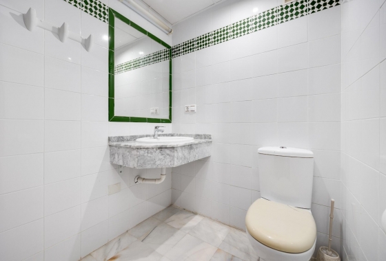 Resale - Apartment / flat - Torrevieja - Playa del Cura