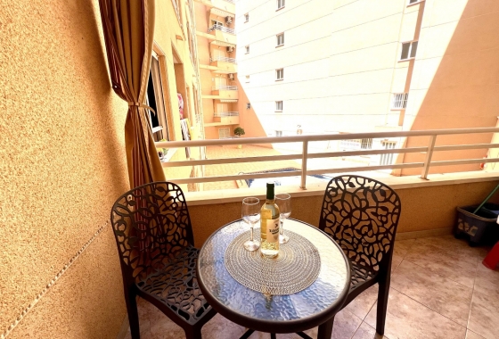 Resale - Apartment / flat - Torrevieja - Playa del Cura