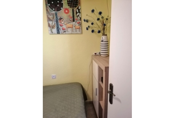 Resale - Apartment / flat - Torrevieja - Torrelamata - La Mata