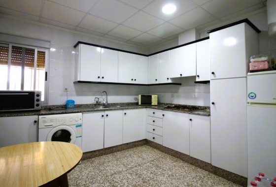 Resale - Country house - Crevillente