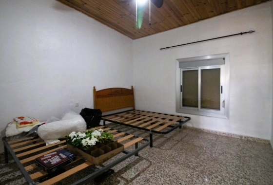 Resale - Country house - Crevillente