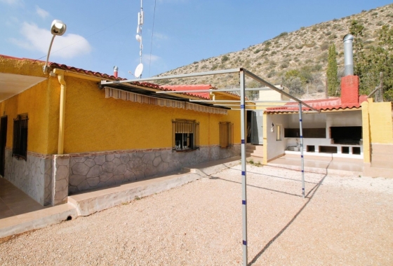 Resale - Country house - Crevillente