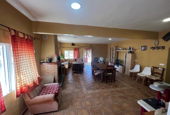 Resale - Villa - Castalla