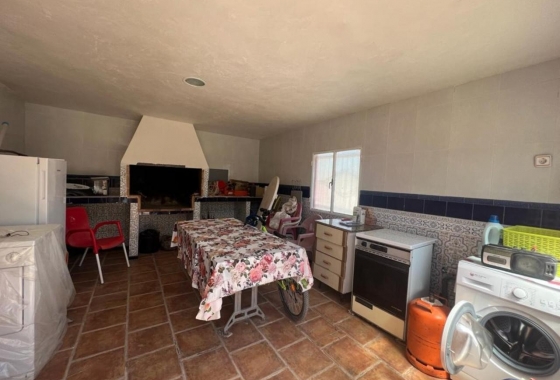 Resale - Villa - Castalla