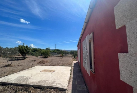 Resale - Villa - Castalla