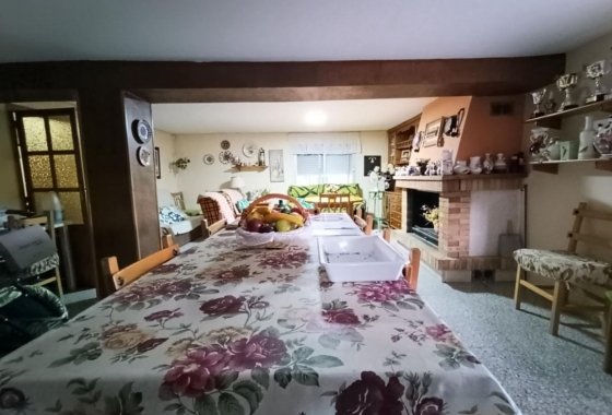 Rynek Wtórny - Willa - Ibi