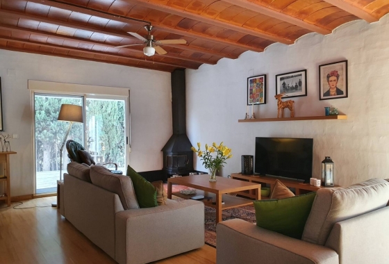 Rynek Wtórny - Willa - Castalla