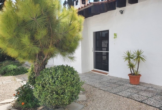 Rynek Wtórny - Willa - Castalla