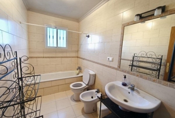 Resale - Villa - Alicante - Cañada Roja