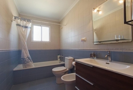 Resale - Villa - Alicante - Cañada Roja