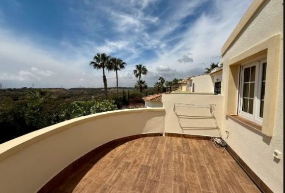 Resale - Villa - Orihuela Costa - Las Colinas Golf