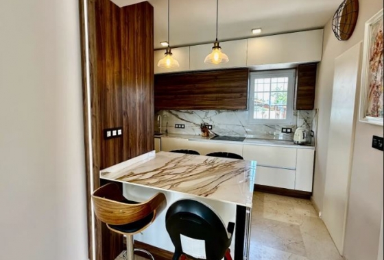 Resale - Villa - Orihuela Costa - Las Colinas Golf