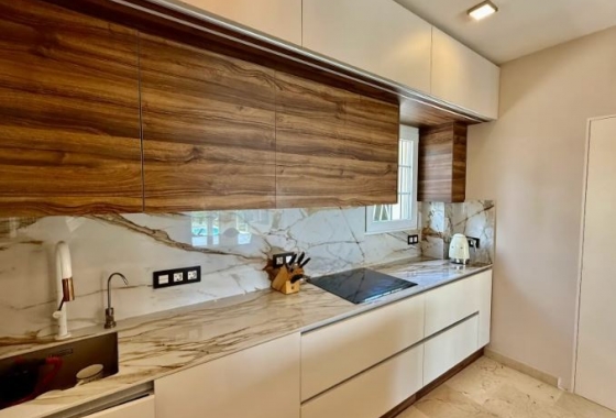 Resale - Villa - Orihuela Costa - Las Colinas Golf