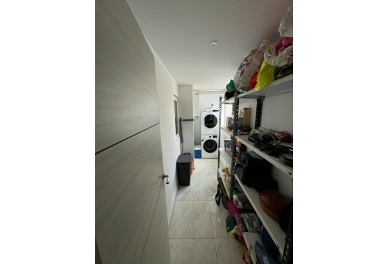 Resale - Apartment / flat - Alicante - Carolinas Bajas