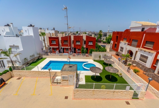 Resale - Townhouse - Torrevieja - Nueva Torrevieja - Aguas Nuevas