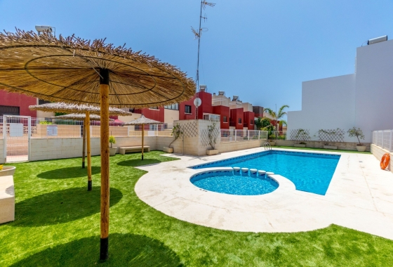 Resale - Townhouse - Torrevieja - Nueva Torrevieja - Aguas Nuevas