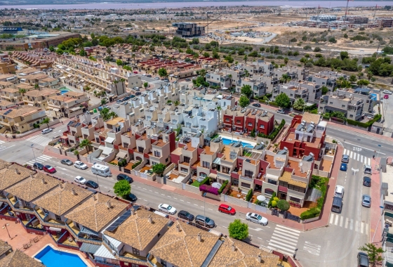 Resale - Townhouse - Torrevieja - Nueva Torrevieja - Aguas Nuevas