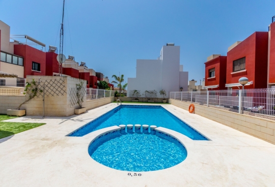 Resale - Townhouse - Torrevieja - Nueva Torrevieja - Aguas Nuevas