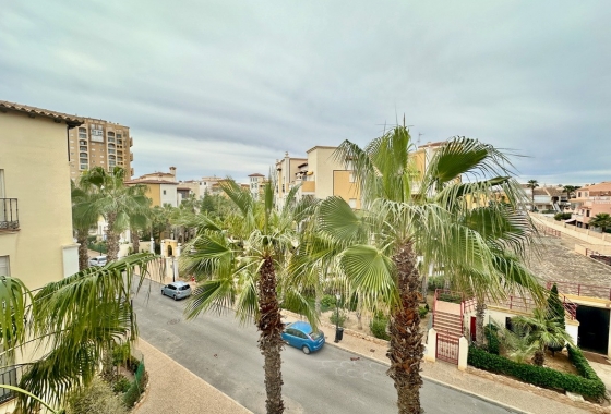 Resale - Apartment / flat - Torrevieja - Torrevieja - Playa de los Locos