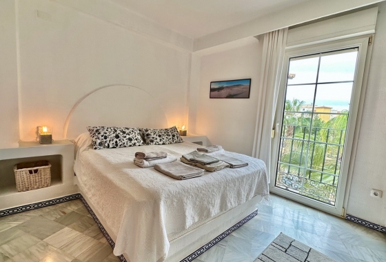 Resale - Apartment / flat - Torrevieja - Torrevieja - Playa de los Locos