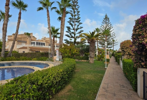 Resale - Bungalow - Orihuela Costa - Playa Flamenca