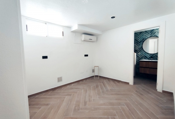 Rynek Wtórny - Bliźniak - Benijofar