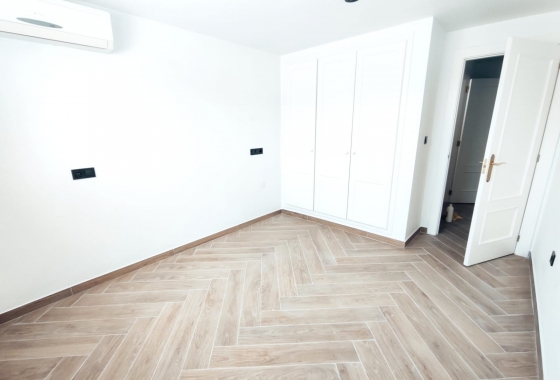 Rynek Wtórny - Bliźniak - Benijofar