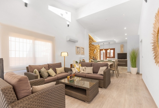 Resale - Villa - Orihuela Costa - Punta Prima